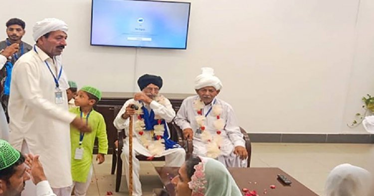৭৫ বছর পর পুনর্মিলন, গুরুদুয়ারে পাকিস্তানী ভাইপোর সঙ্গে দেখা হল কাকার