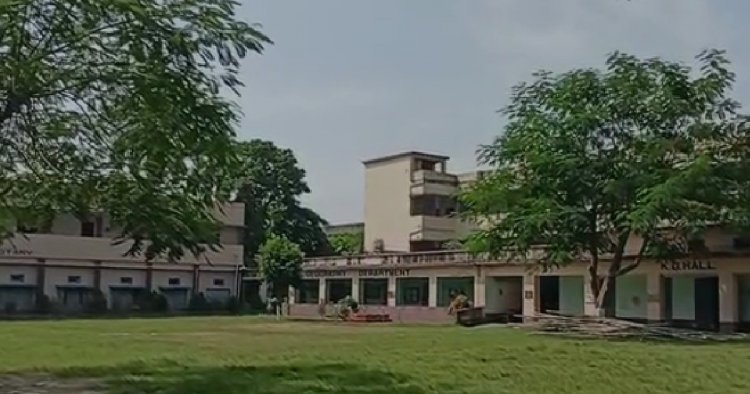 মেধা তালিকায় নাম নেই দেড় হাজার পড়ুয়ার, কলেজে ভর্তির ভবিষ্যৎ তিমিরে