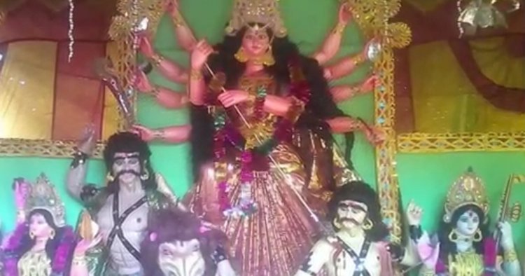 পুজোয় লাগে না পুরোহিত, আদিবাসী মন্ত্রেই এখানে ১৫০ বছর ধরে পূজিতা হন মা দুর্গা