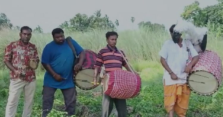 পুজো আর ৩০ দিন,  অতিমারি কাটিয়ে ঢাকিরা ফিরছেন স্বাভাবিক ছন্দে
