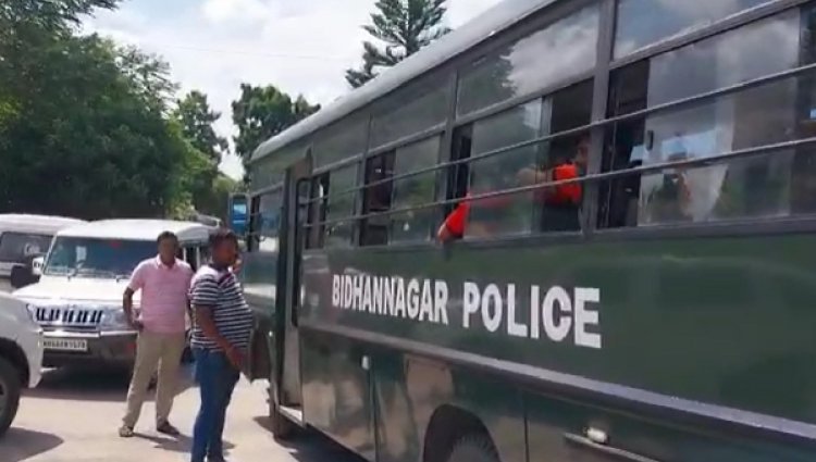ফের ভুয়ো কলসেন্টারের পর্দাফাঁস, গ্রেফতার ৩৪