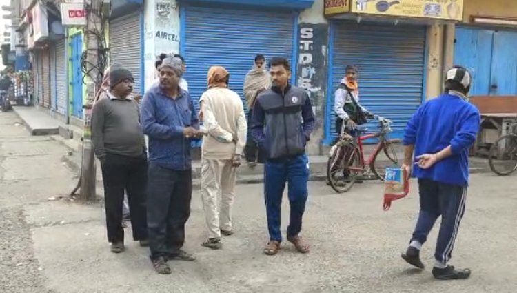 মেয়েকে নিয়ে যাওয়া হল না স্কুলে, পথেই মর্মান্তিক পরিণতি গৃহবধূর !