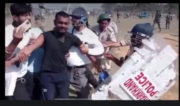 नियोजन नीति पर छात्रों का उग्र प्रदर्शन, चले आंसूगैस और लाठियां, छात्र नेता हिरासत में