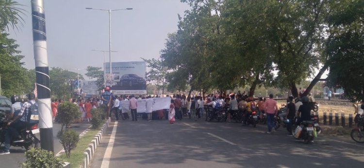 Ranchi Band: सरना झंडा अपमान पर आदिवासी संगठनों का रांची बंद, दिखा मिला जुला असर