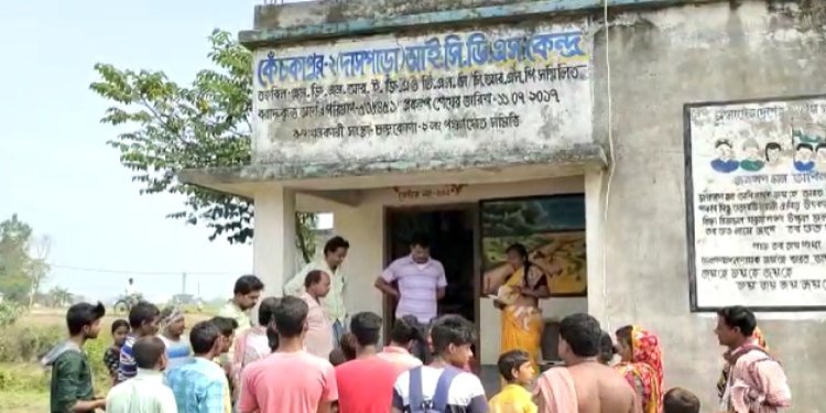 মিড-ডে মিলের চালে পোকা, পড়ুয়াদের নিম্নমাণের খাবার দেওয়ার অভিযোগ ঘিরে ধুন্ধুমার