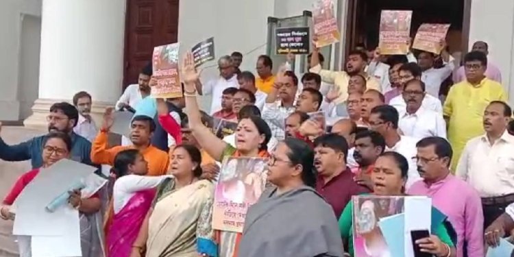 Bengal Assembly Session: 'বাংলা নিয়ে নীরব, মণিপুর নিয়ে মন কাঁদছে মুখ্যমন্ত্রীর', বিধানসভায় দাঁড়িয়ে মমতাকে নিশানা অগ্নিমিত্রার