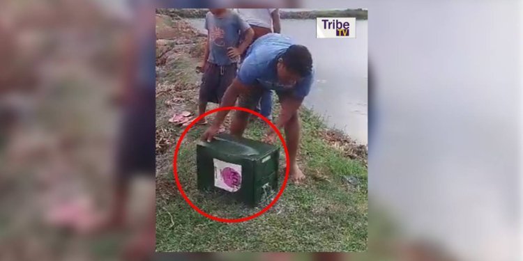 মাছ ধরার জালে উঠল ব্যালট বক্স! ডালখোলায় তুমুল হইচই