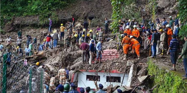 বৃষ্টি বিপর্যস্ত হিমাচল-উত্তরাখণ্ড, জারি 'হ্লুদ' ও 'কমলা' সতর্কতা!