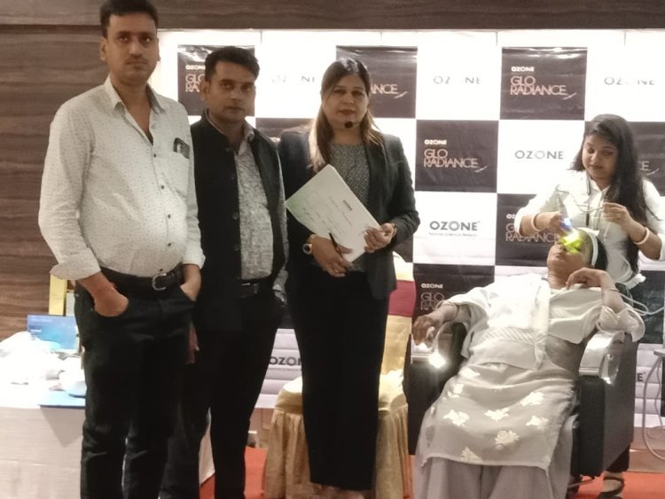 जमशेदपुर : ओजोन ब्यूटिकेयर ने किया ऑर्गेनिक व आयुर्वेद ब्यूटिकेयर पर सेमिनार का आयोजन 