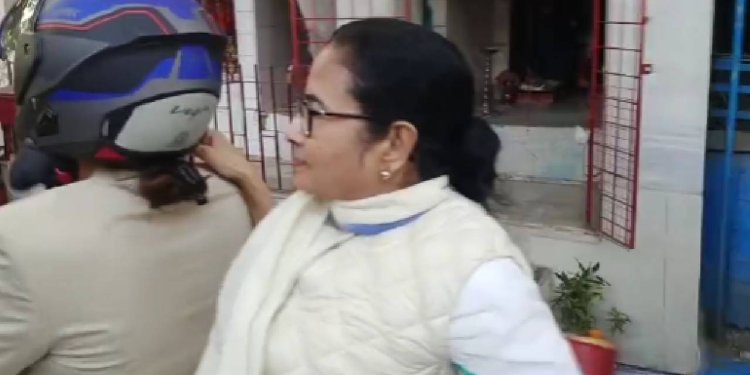 কলকাতার রাজপথে 'সংহতি' যাত্রা তৃণমূলের,  সর্ব ধর্ম সমন্বয়ের বার্তা মমতার