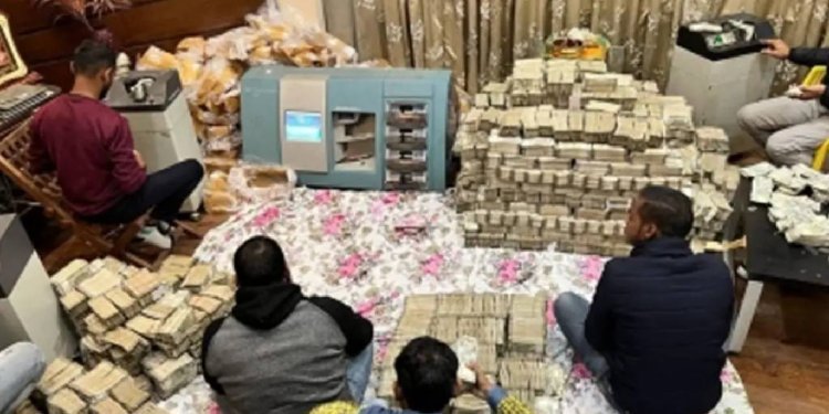 ACB Raids Telangana: দুর্নীতির বিরুদ্ধে অভিযান, বাজেয়াপ্ত ১০০ কোটির সম্পত্তি সহ নগদ ৪০ লক্ষ