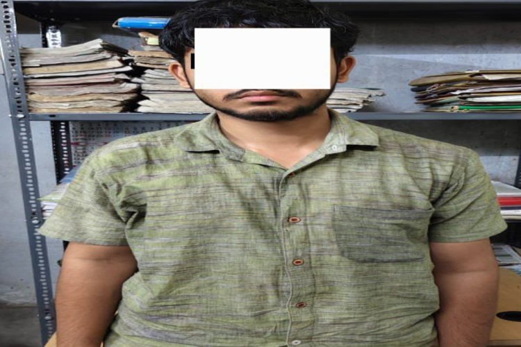 Burdwan News: পড়াশোনার আড়ালে ঘরে বসেই জঙ্গিদের সঙ্গে যোগাযোগ, STF-এর জালে মেধাবী ছাত্র